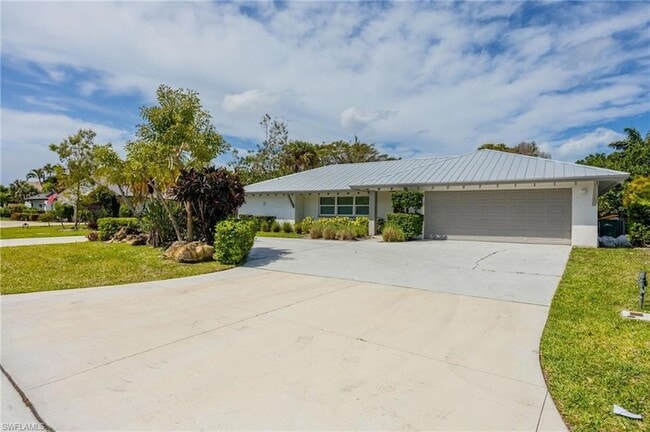 Photo - 409 Cypress Way E