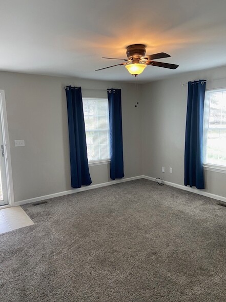 Photo - 104 Oak Ave