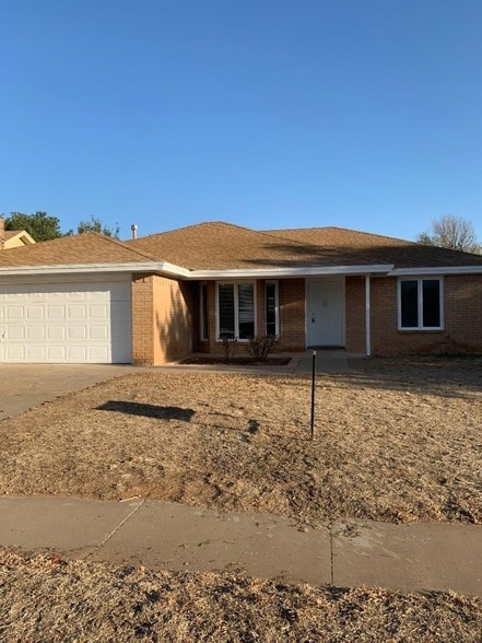 Photo - 5522 95th St