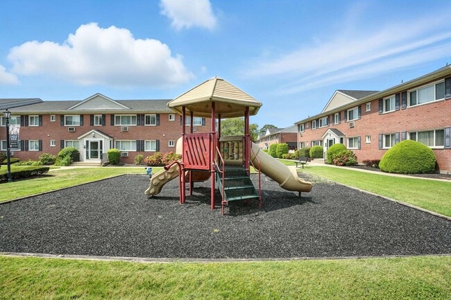 Photo - Mid Island Apartments