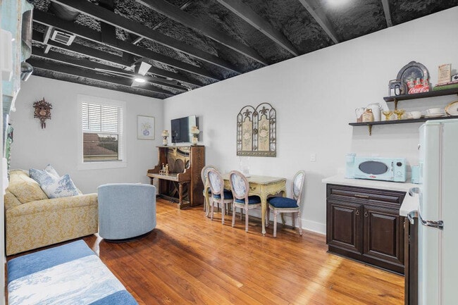 Photo - 156 Camellia St Unit ID1267796P