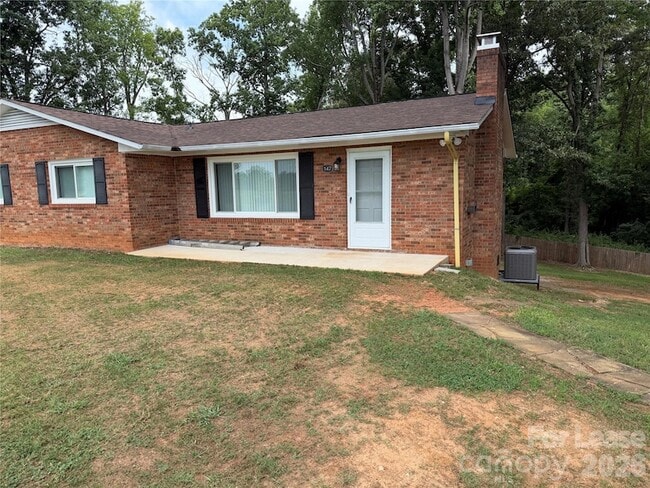 Photo - 147 Crooked Ln
