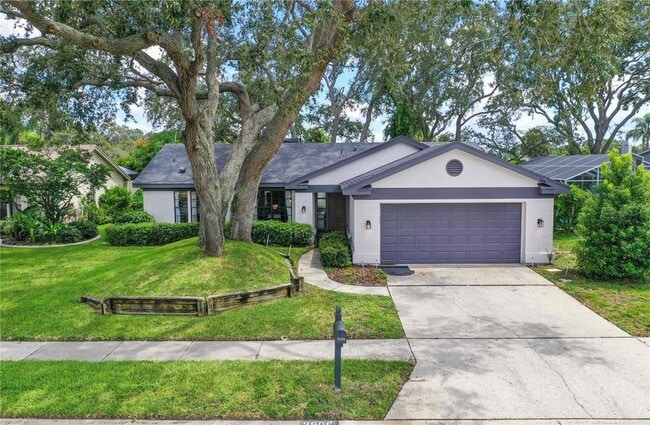 Building Photo - 2906 Windridge Dr
