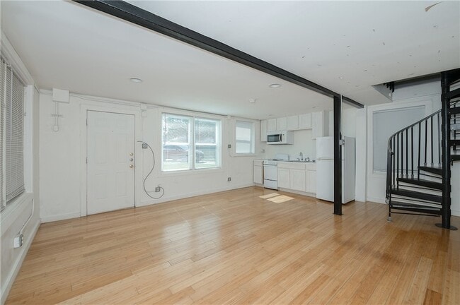 Photo - 206 S Sims Ave