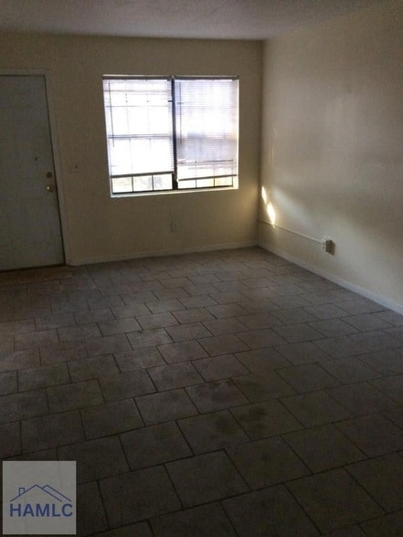 Photo - 814 Lesa St