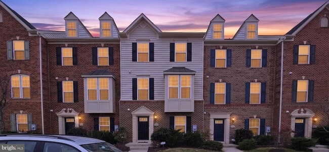 Building Photo - 5363 S Center Dr