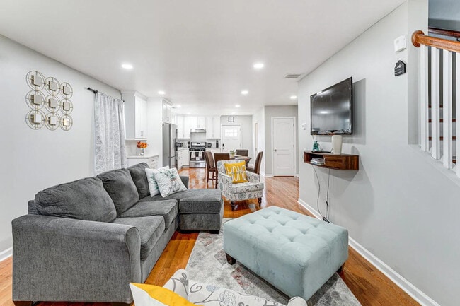 Building Photo - 51 Indian Ave Unit SI ID1385594P