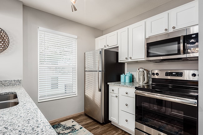 i Water_s Edge016 - Water's Edge