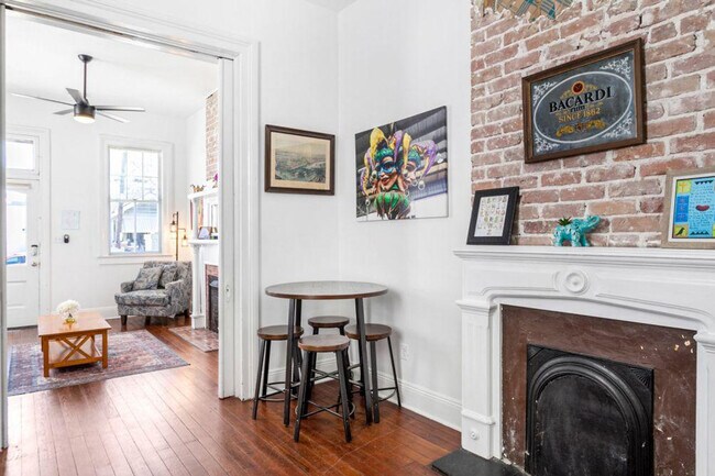 Photo - 2434 Valence St Unit SI ID1268183P