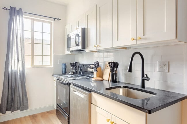 Photo - 1384 Ridge Ave Unit ID1314957P