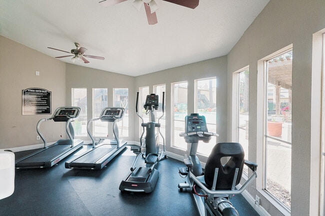 Photo - Kendall Manor Apartments