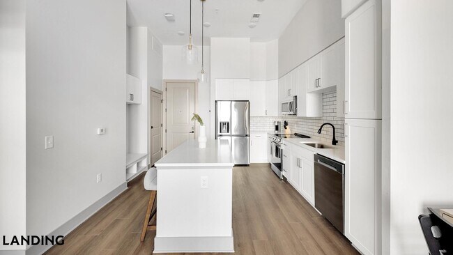 Photo - 1310 Hillside Ave Unit 303