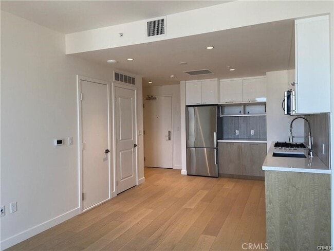 Photo - 400 S Broadway Unit 2304