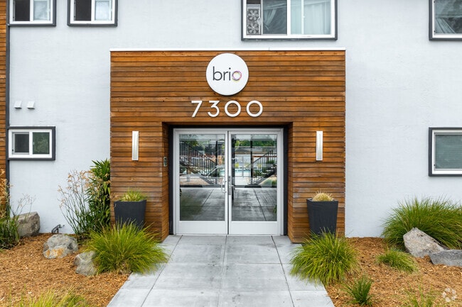 Entrance - Brio Apartments