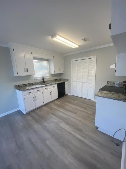 Photo - 213 Dahlia Dr