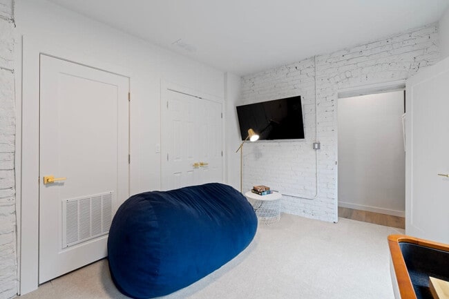 Photo - 2655 W Huron St Unit ID1244914P