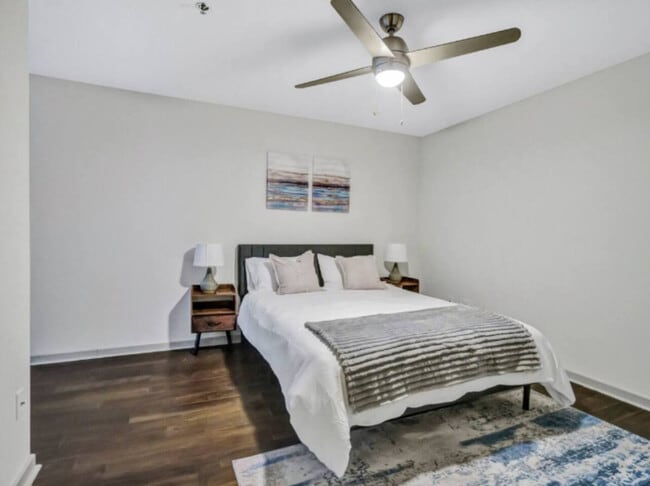 Photo - 1555 Elm St Unit ID1335756P