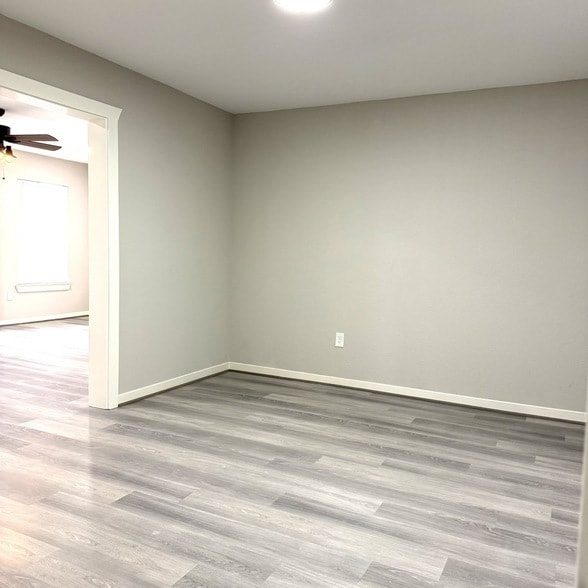 Photo - 4510 Kingsbury St