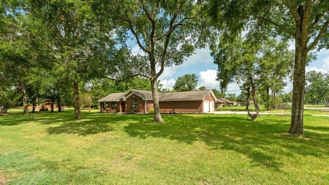 Photo - 10 Autumn Oaks Dr
