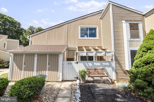 Photo - 1523 Kensington Dr