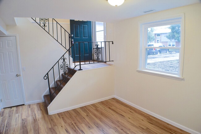 Entry - Mountain Ridge Townhouses