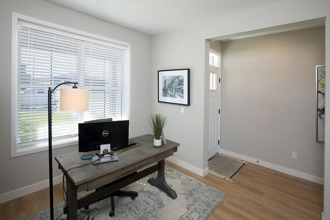 Photo - 11451 51st St NE