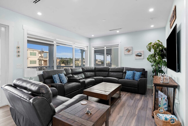 Building Photo - 811 104th St Unit ID1325586P