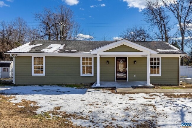 Building Photo - 703 Tilman Rd