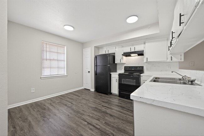 Photo - 427 Hollyvale Dr Unit 20