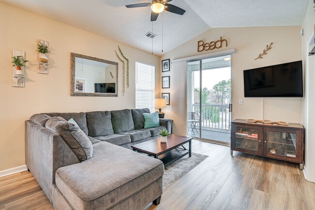 Building Photo - 61 River Oaks Dr Unit SI FL3-ID1611053P