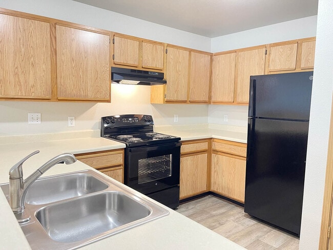 Kitchen - Pines at Southridge