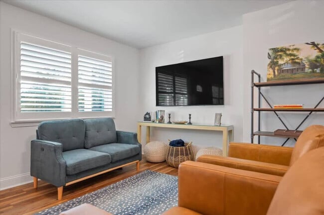 Building Photo - 655 Charlies Rd Unit ID1244812P