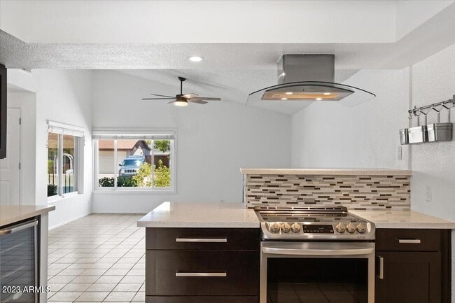 Photo - 667 W Pecos Ave