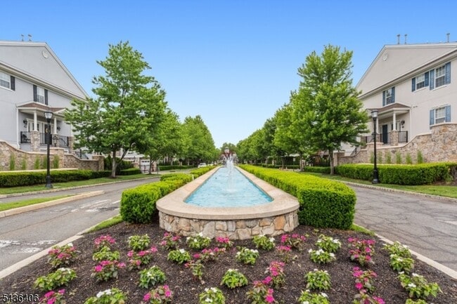 Photo - 28 Devonshire Dr