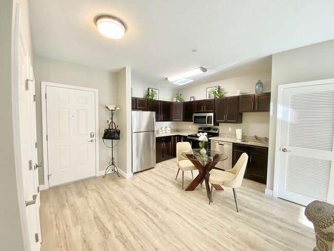 Photo - Lofts at 335