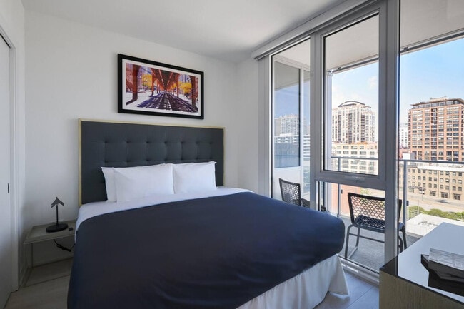 Photo - 540 N Orleans St Unit ID407373P