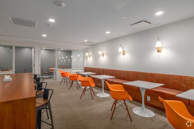 Business Center - Euclid Grand