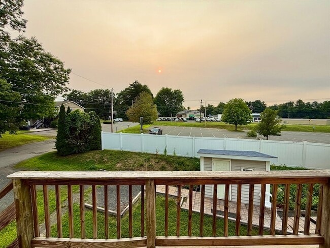Photo - 70 Klondike Ave