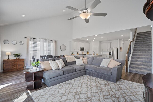 Photo - 134 Stellers Swoop