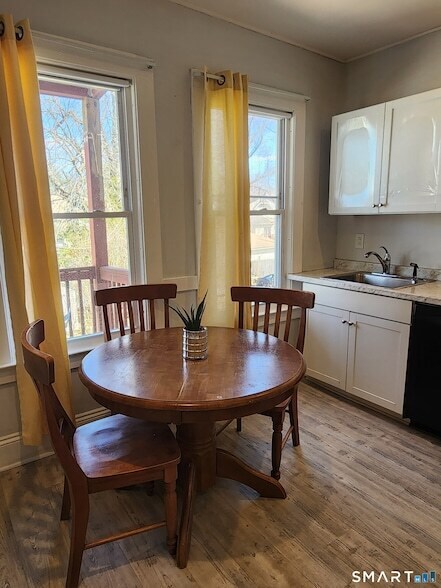 Photo - 458 Hillside Ave