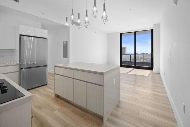 Photo - 101 Diplomat Pkwy Unit 2306