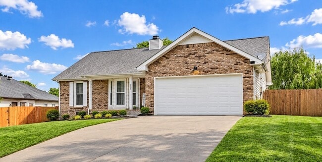 Photo - 203 Parrot Dr