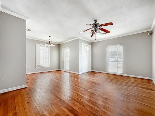 Photo - 6340 Parkdale Dr