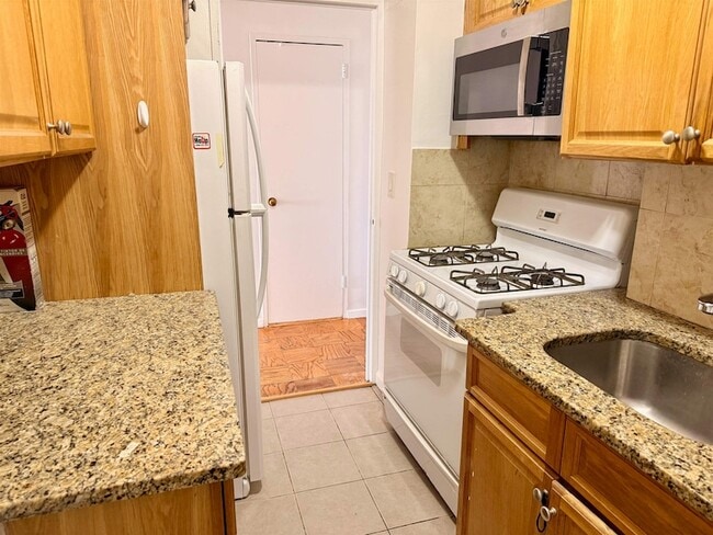 Photo - 10 Huron Ave Unit 9M