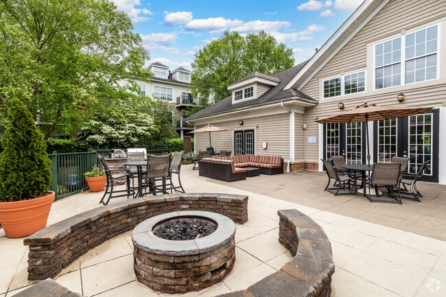 Patio - Riverview Landing