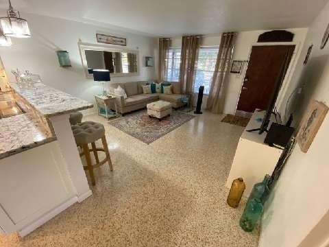 Photo - 286 S Orlando Ave