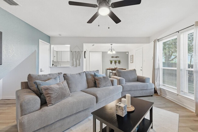 Photo - 2162 E Arkansas Ln Unit ID1346354P