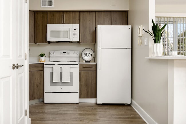 Photo - Castlebrook Apartments