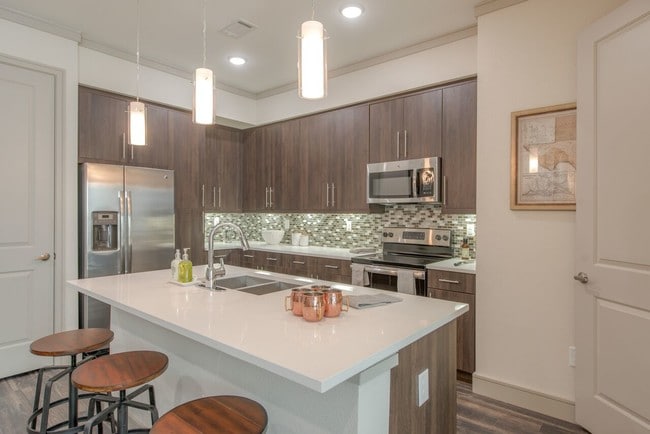 Photo - The Hamilton