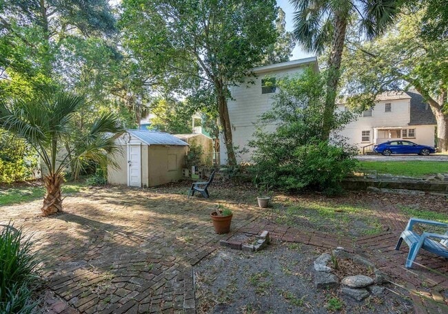 Photo - 25 Desoto Pl Unit 3